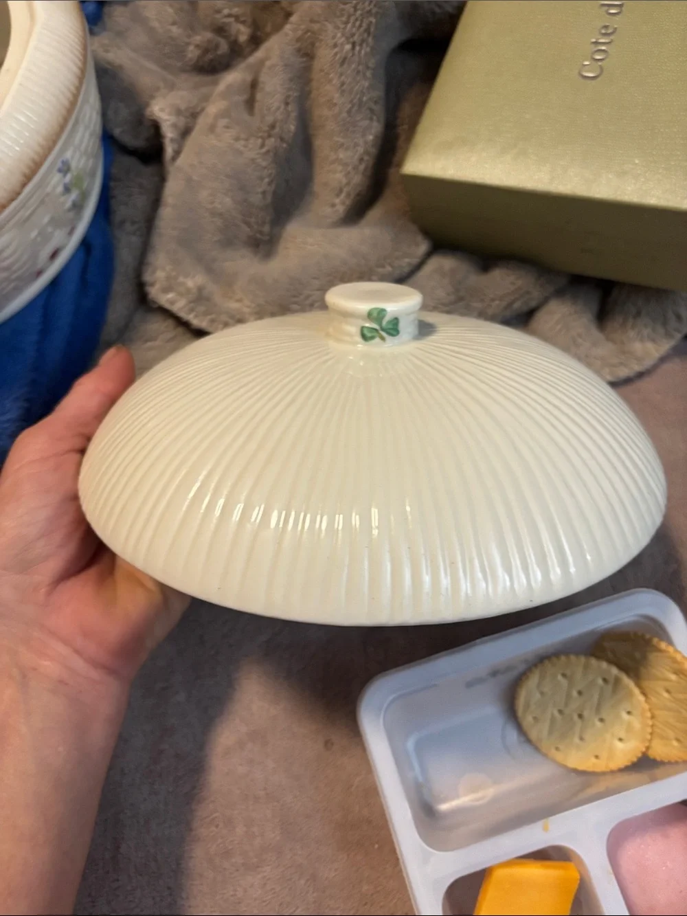 Belleek Ireland Shamrock cottage covered casserole dish Round Basket weave.